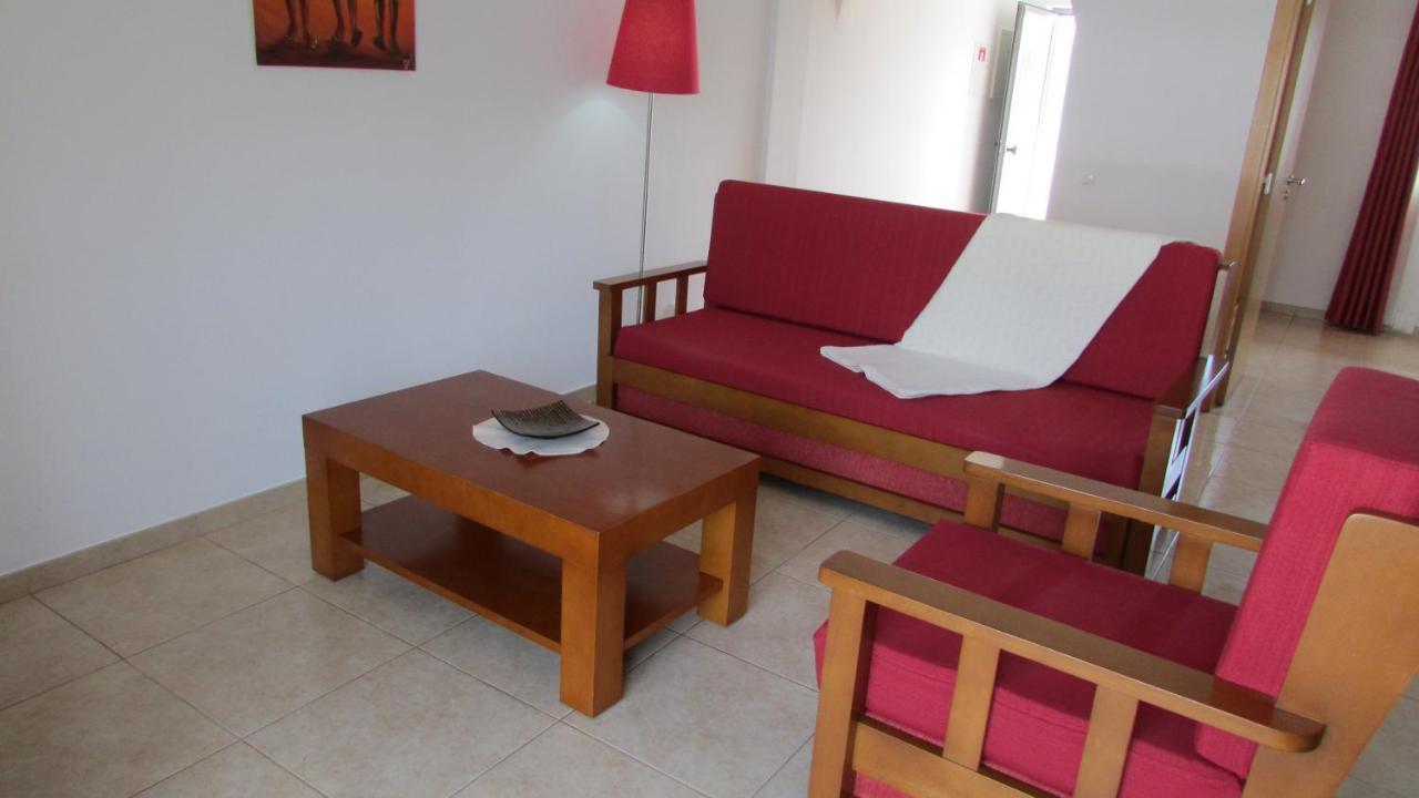 Apartamento - 2 A 4 Pessoas- Piscina Olhos de Agua  Exterior foto