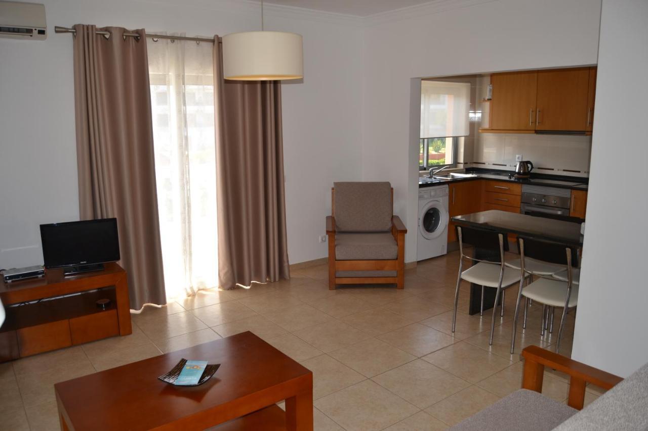 Apartamento - 2 A 4 Pessoas- Piscina Olhos de Agua  Exterior foto