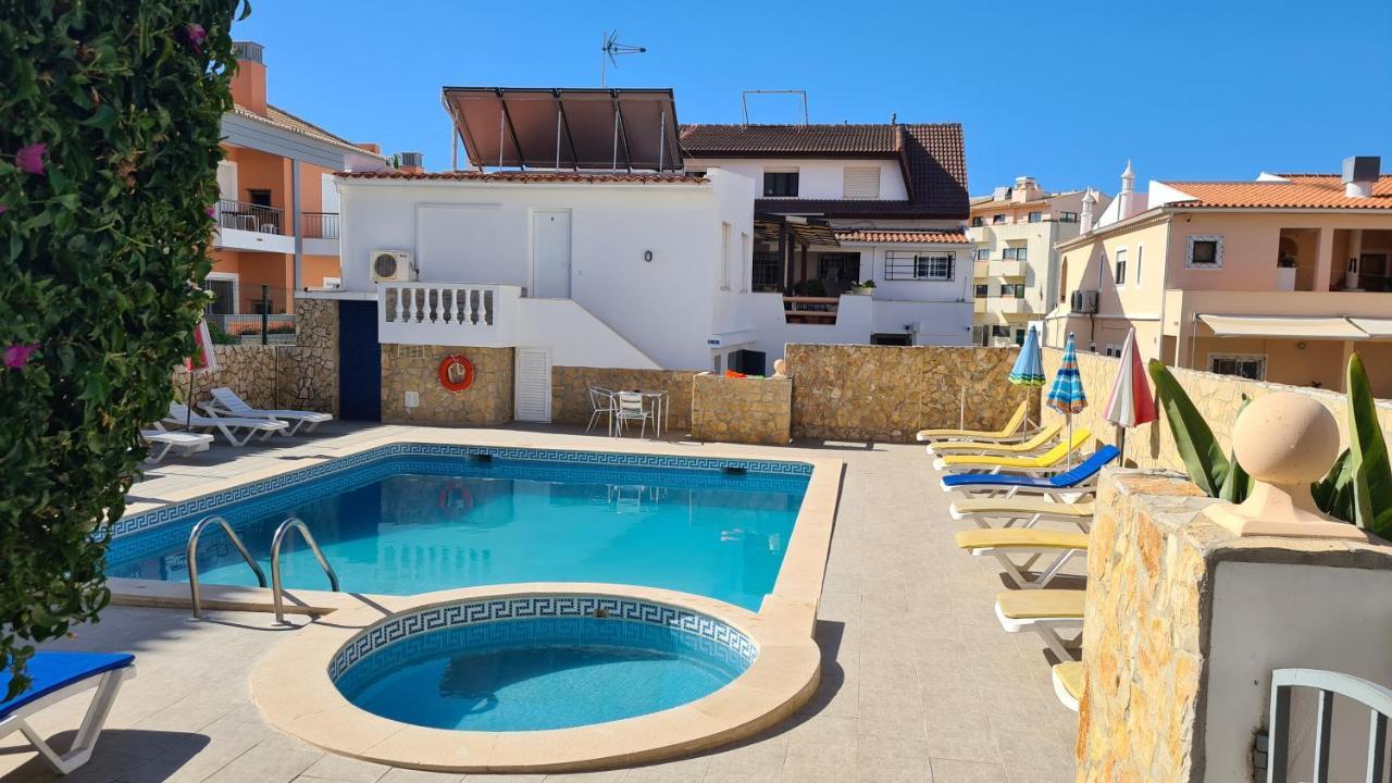 Ferienwohnung Apartamento - 2 A 4 Pessoas- Piscina Olhos de Agua  Exterior foto